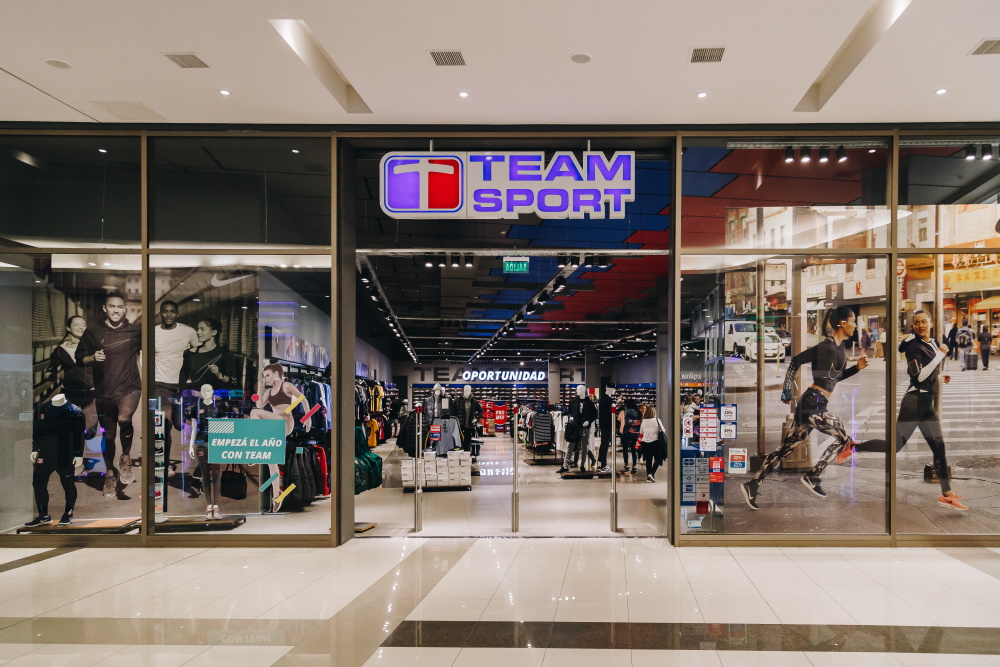 Una firma de Rosario apuesta fuerte con un megalocal de ropa deportiva en un shopping a pasos de Funes